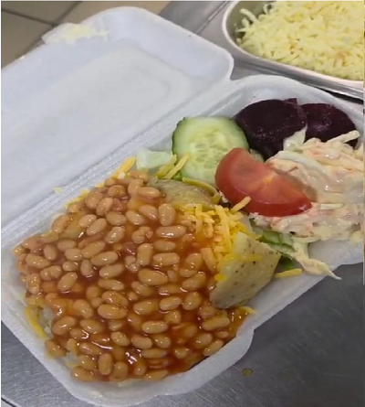 Baked Potato With Beans 
